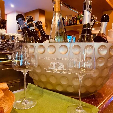 Piada D'oro Otel *